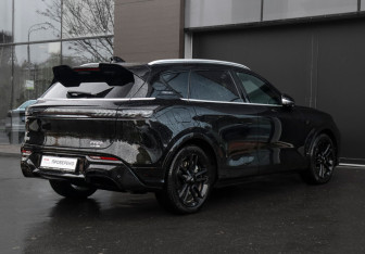 Подержанный автомобиль Voyah Free 2023 года (5 фото)