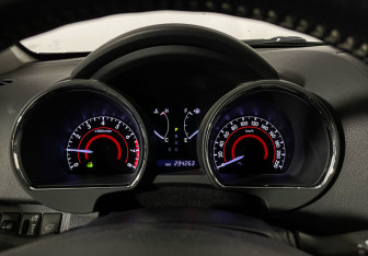 Подержанный автомобиль Toyota Highlander 2013 года (11 фото)