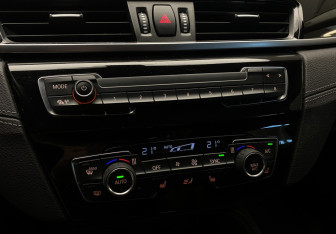 Подержанный автомобиль BMW X2 2019 года (18 фото)
