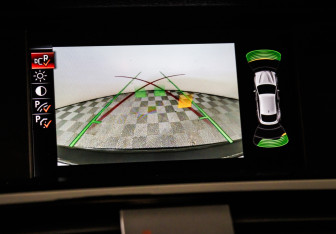 Подержанный автомобиль BMW X4 2017 года (14 фото)