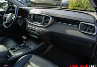 Подержанный автомобиль Kia Sorento 2019 года (7 фото)
