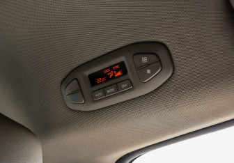 Подержанный автомобиль Kia Carnival 2020 года (16 фото)