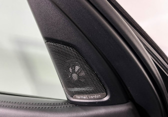 Подержанный автомобиль BMW X5 2017 года (18 фото)