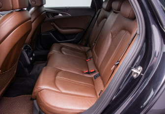 Подержанный автомобиль Audi A6 Sedan 2013 года (11 фото)