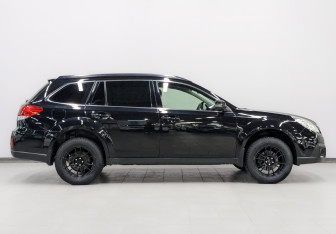 Подержанный автомобиль Subaru Outback Wagon 2012 года (4 фото)