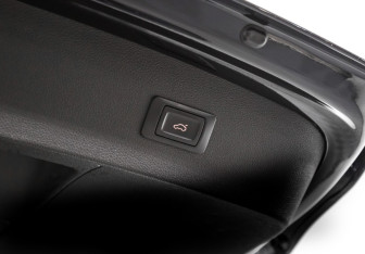 Подержанный автомобиль Audi A7 2014 года (15 фото)