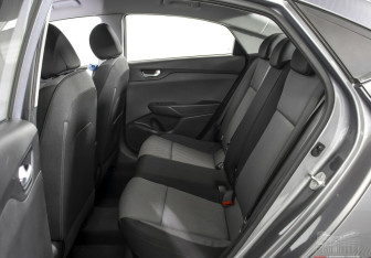 Подержанный автомобиль Hyundai Solaris Sedan 2021 года (15 фото)