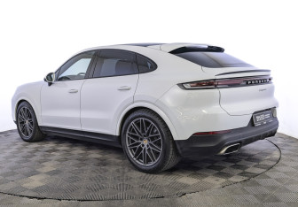 Подержанный автомобиль Porsche Cayenne 2024 года (7 фото)