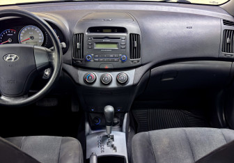 Подержанный автомобиль Hyundai Elantra Sedan 2008 года (13 фото)