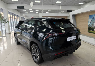 Подержанный автомобиль Jetour Dashing 2024 года (7 фото)