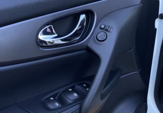 Подержанный автомобиль Nissan Qashqai 2019 года (17 фото)