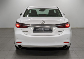 Подержанный автомобиль Mazda 6 Sedan 2019 года (6 фото)