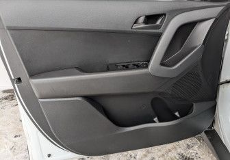 Подержанный автомобиль Hyundai Creta 2021 года (7 фото)