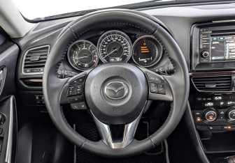 Подержанный автомобиль Mazda 6 Sedan 2013 года (22 фото)