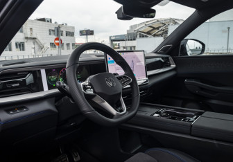 Подержанный автомобиль Volkswagen Teramont 2025 года (10 фото)