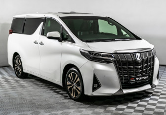 Подержанный автомобиль Toyota Alphard 2019 года (3 фото)