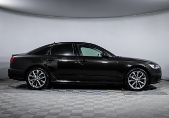 Подержанный автомобиль Audi A6 Sedan 2015 года (4 фото)