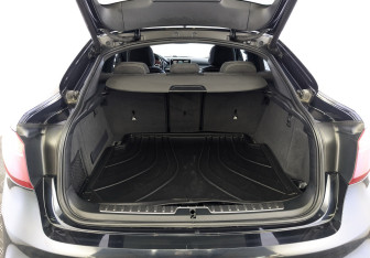 Подержанный автомобиль BMW X6 2019 года (10 фото)