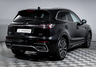 Подержанный автомобиль Hongqi HS5 2023 года (5 фото)
