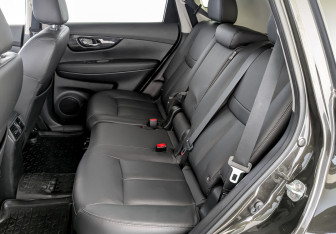 Подержанный автомобиль Nissan X-Trail 2019 года (12 фото)