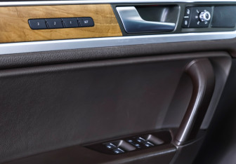 Подержанный автомобиль Volkswagen Touareg 2014 года (19 фото)