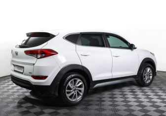 Подержанный автомобиль Hyundai Tucson 2016 года (5 фото)