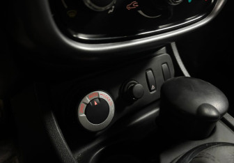 Подержанный автомобиль Renault Duster 2013 года (14 фото)