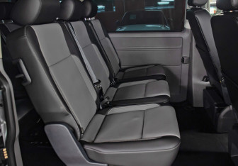 Подержанный автомобиль Volkswagen Caravelle 2021 года (12 фото)