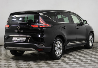 Подержанный автомобиль Renault Espace 2016 года (5 фото)