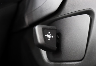 Подержанный автомобиль BMW X6 2024 года (18 фото)