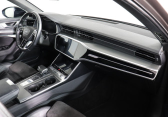 Подержанный автомобиль Audi A6 allroad 2019 года (11 фото)
