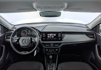 Подержанный автомобиль Skoda Rapid Liftback 2022 года (14 фото)