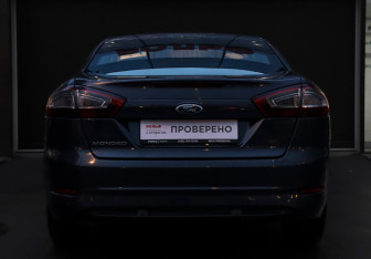 Подержанный автомобиль Ford Mondeo Sedan 2012 года (6 фото)