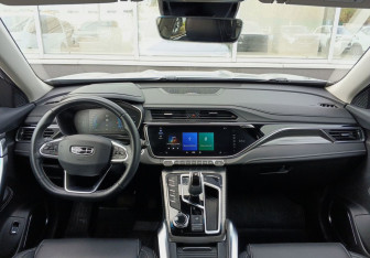 Подержанный автомобиль Geely Atlas Pro 2023 года (12 фото)