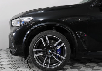 Подержанный автомобиль BMW X5 M 2021 года (8 фото)
