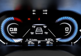 Подержанный автомобиль Geely Emgrand 2024 года (16 фото)