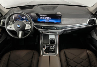 Новый BMW X5 2025 (12 фото)