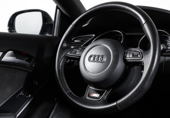 Подержанный автомобиль Audi A5 Coupe 2016 года (13 фото)
