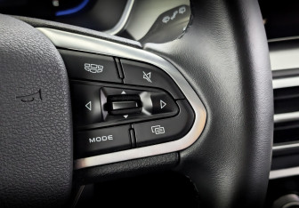 Подержанный автомобиль Geely Coolray 2023 года (29 фото)