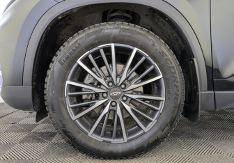 Подержанный автомобиль Chery Tiggo 8 2022 года (12 фото)