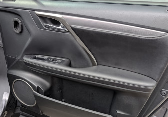 Подержанный автомобиль Lexus RX 2019 года (23 фото)