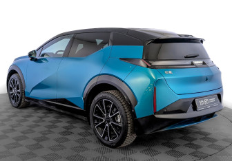 Подержанный автомобиль Zeekr X 2023 года (7 фото)