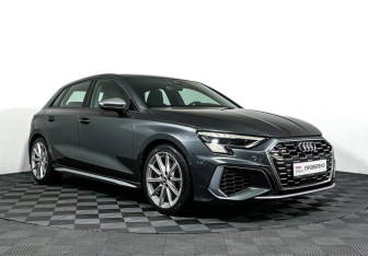 Подержанный автомобиль Audi S3 Hatchback 2020 года (3 фото)