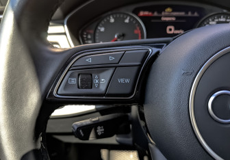 Подержанный автомобиль Audi A4 Sedan 2020 года (25 фото)