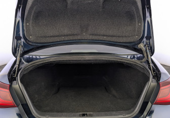 Подержанный автомобиль Infiniti Q70 2015 года (10 фото)