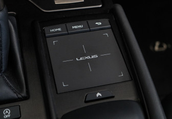 Подержанный автомобиль Lexus ES 2021 года (25 фото)
