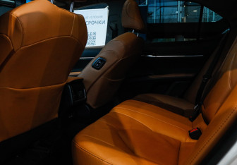 Подержанный автомобиль Toyota Camry Sedan 2022 года (9 фото)