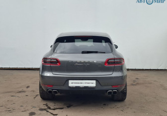 Подержанный автомобиль Porsche Macan 2014 года (6 фото)