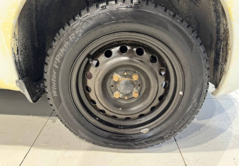 Подержанный автомобиль LADA (ВАЗ) Granta Sedan 2015 года (7 фото)