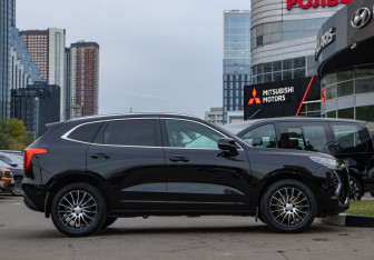 Подержанный автомобиль Haval Jolion 2023 года (3 фото)